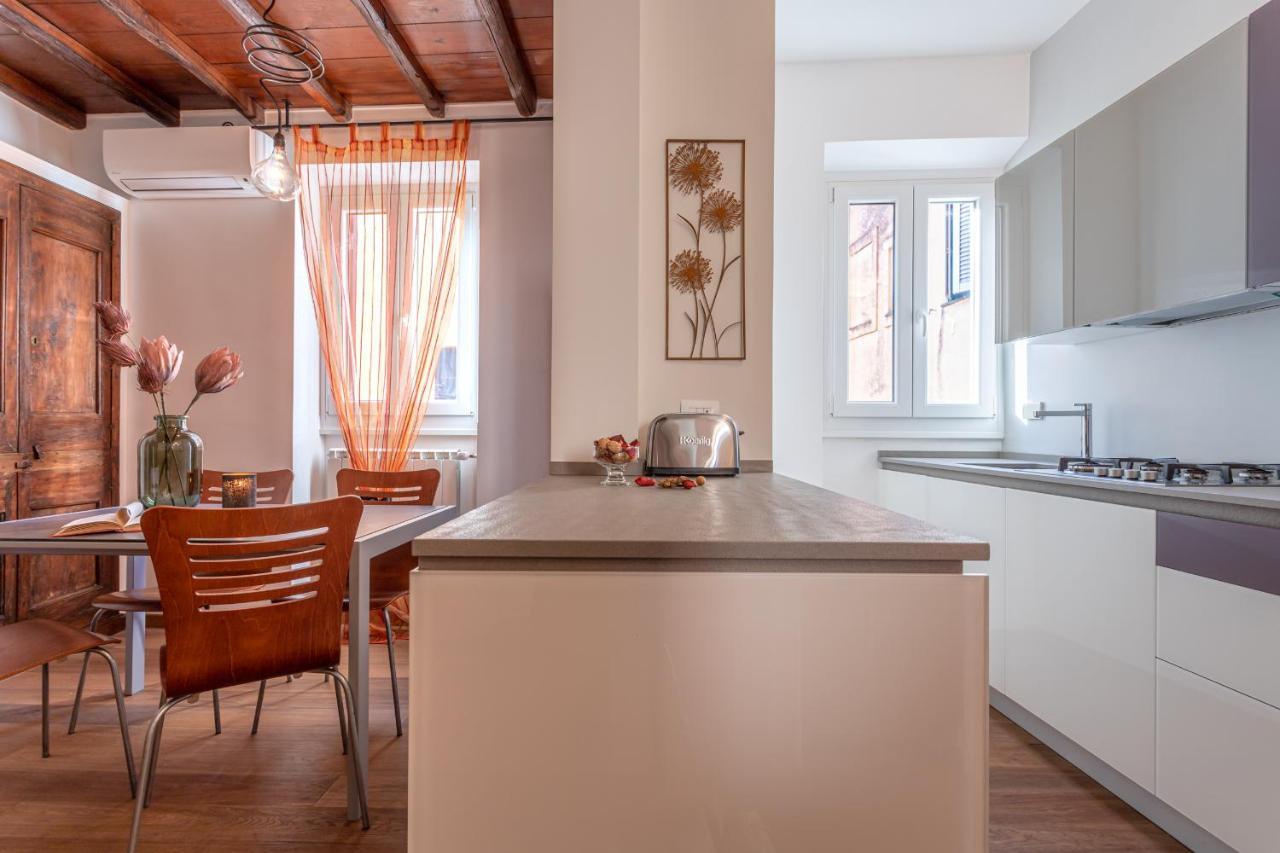 Emma - Lovely Suite In Trastevere Rom Exteriör bild
